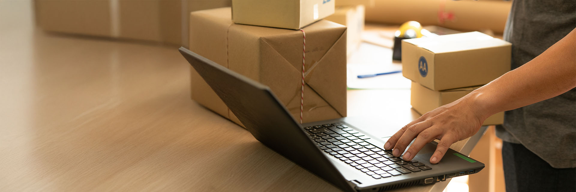 retail-ecommerce-hero