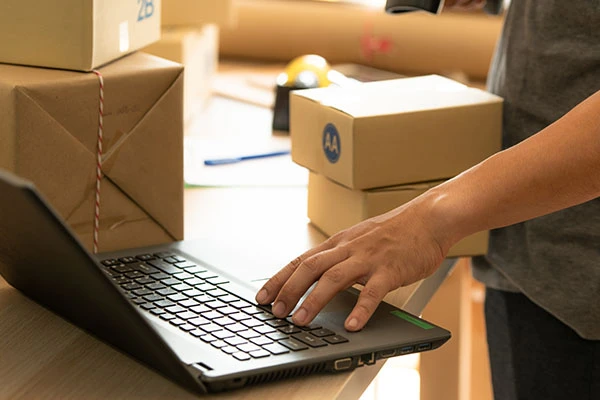 retail-ecommerce-card